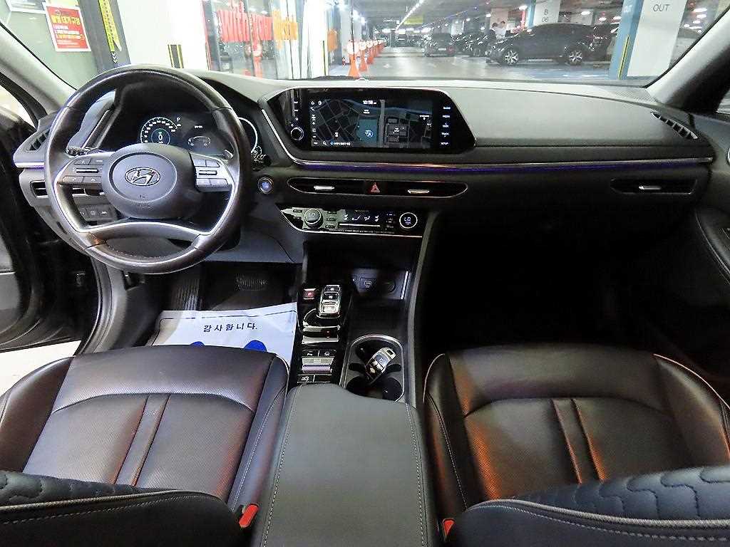 HYUNDAI Sonata - Vista 10