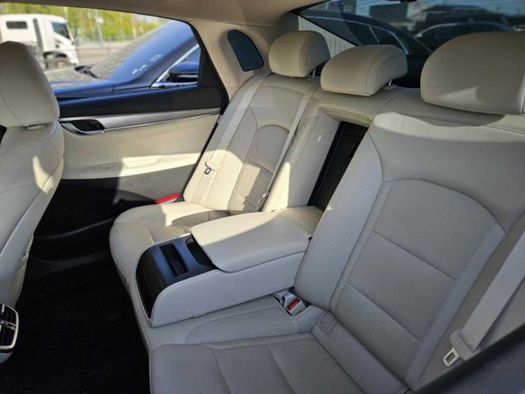 HYUNDAI Grandeur - Vista 8