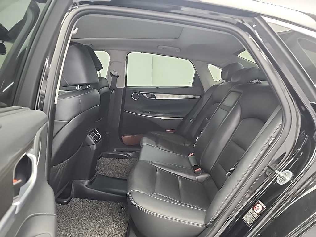 HYUNDAI Grandeur - Vista 12