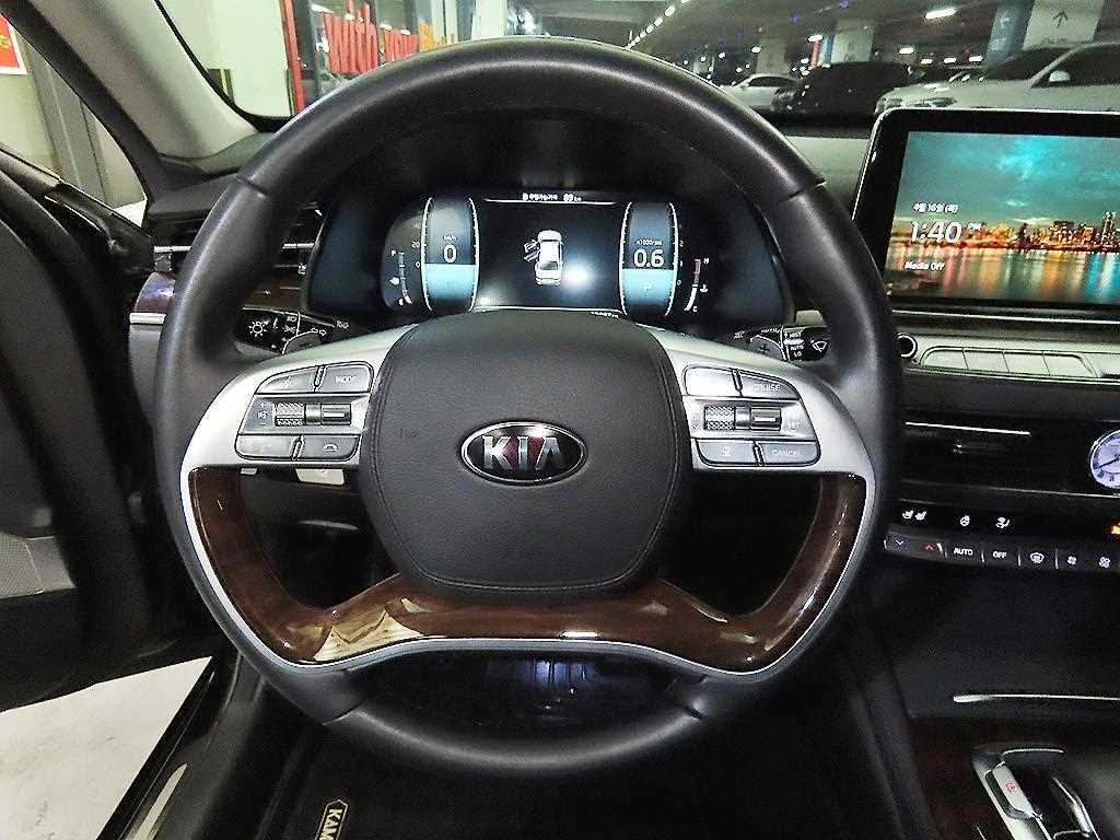 KIA K9 - Vista 12