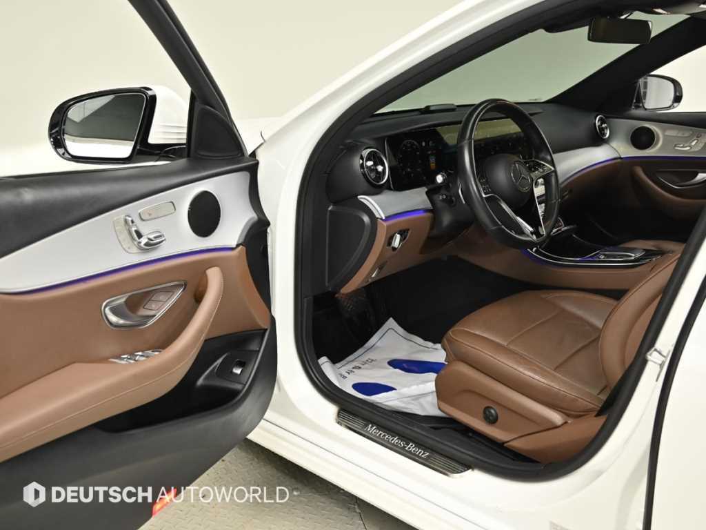 Mercedes Benz E class - Vista 11