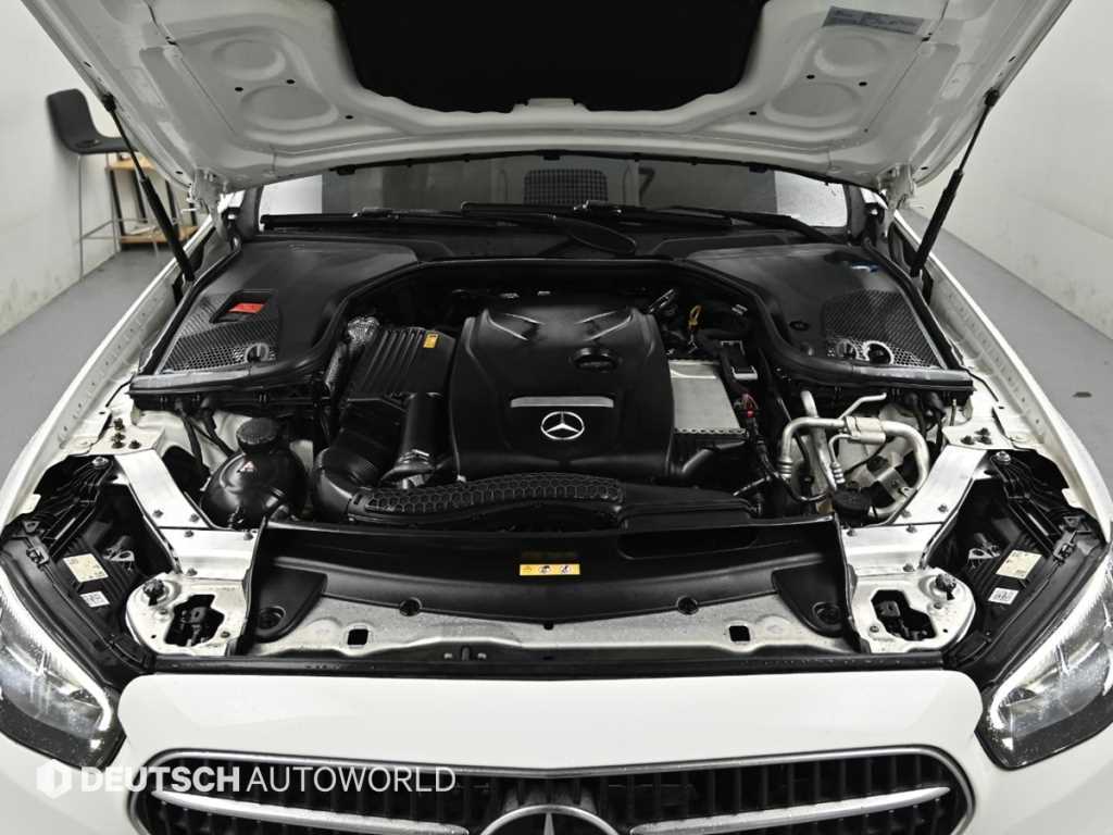 Mercedes Benz E class - Vista 6