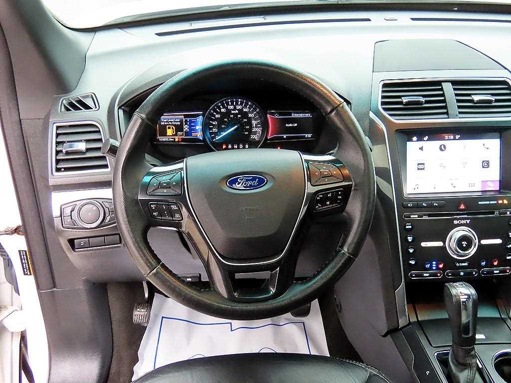 Ford Explorer - Vista 8