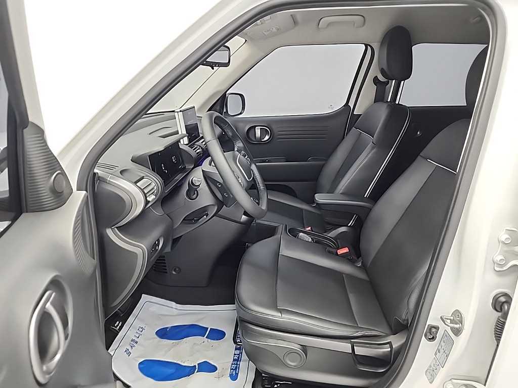 HYUNDAI Casper - Vista 12