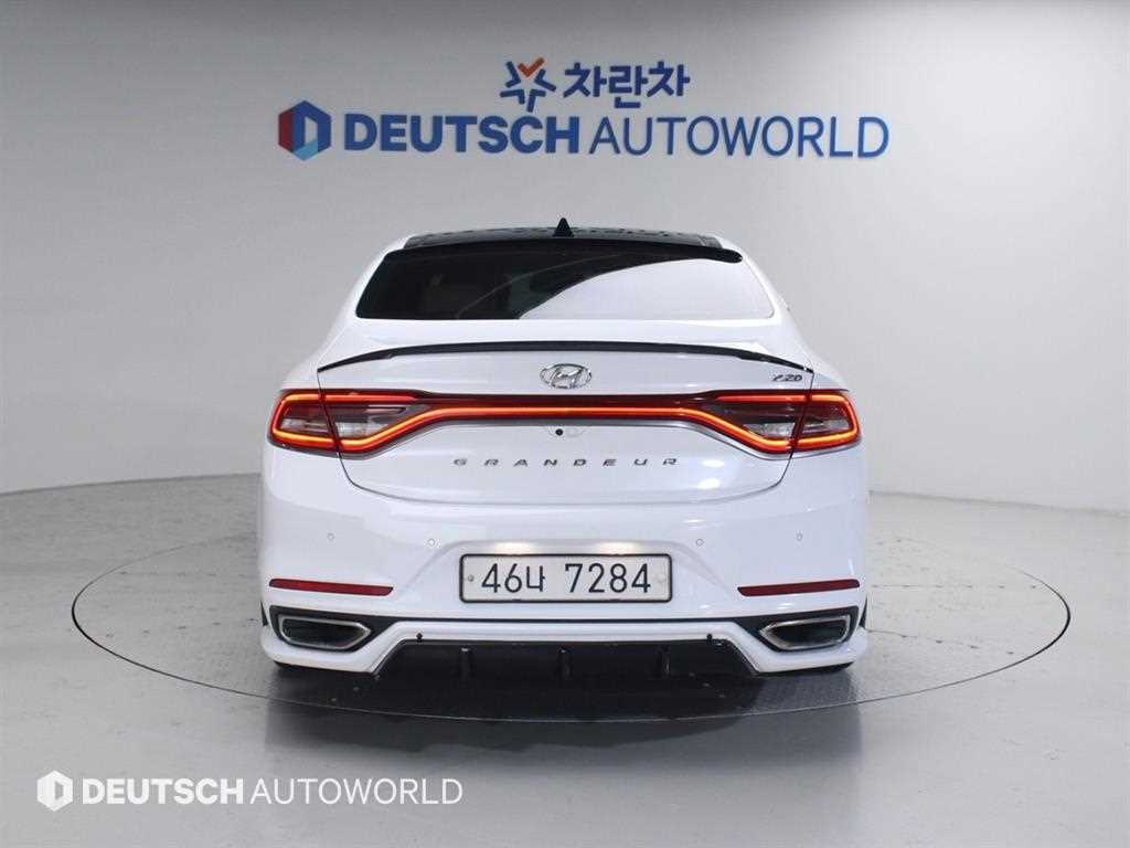 HYUNDAI Grandeur - Vista 4