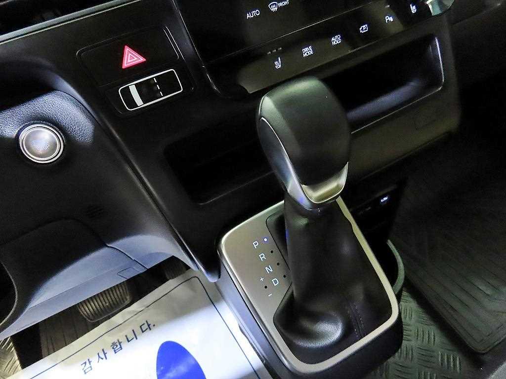 HYUNDAI Staria 2025 - Importación desde Corea - HF Imports Iquique - Foto 15