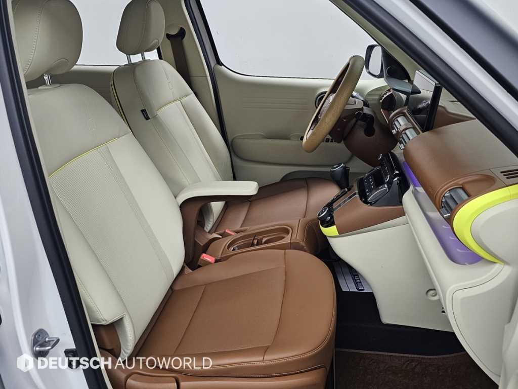 HYUNDAI Casper - Vista 10