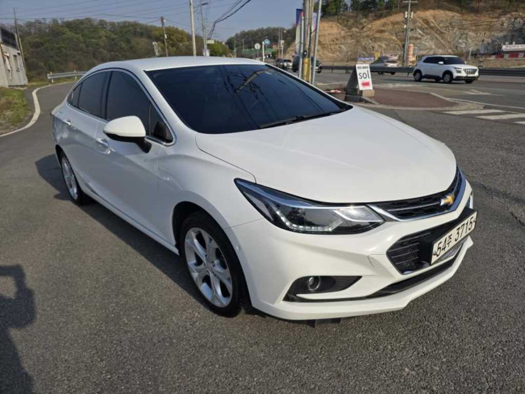 Chevrolet Cruise - Vista 5