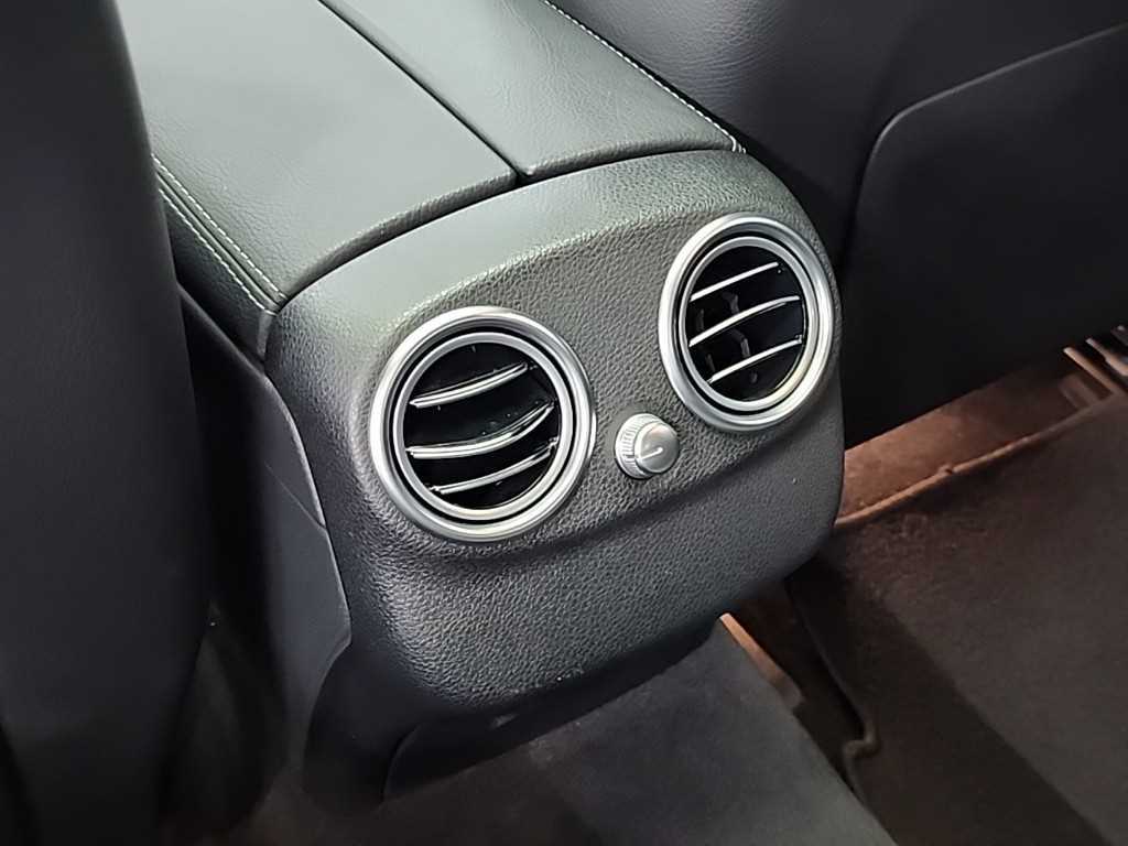 Mercedes Benz C Class 2018 Blanco - Importación desde Corea - HF Imports Iquique - Foto 13