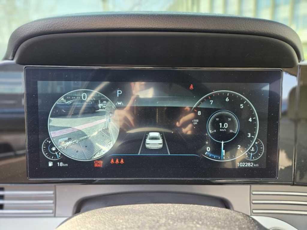 HYUNDAI Grandeur - Vista 12