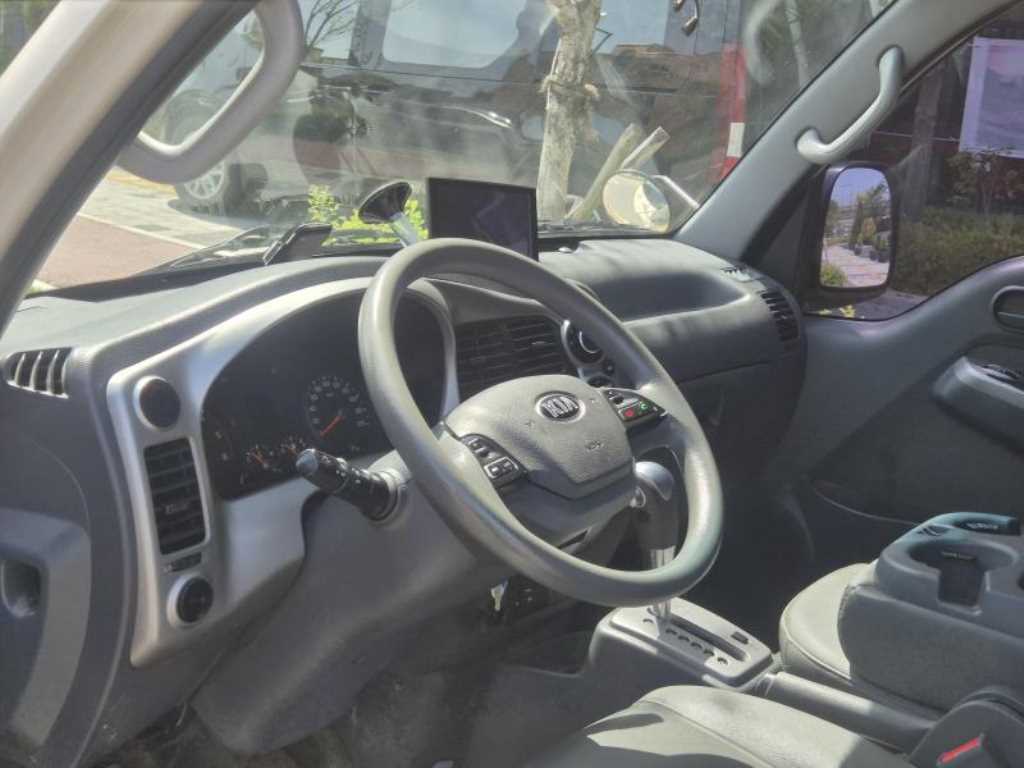 Small Truck Cargo (small) 2018 Gold color - Importación desde Corea - HF Imports Iquique - Foto 15