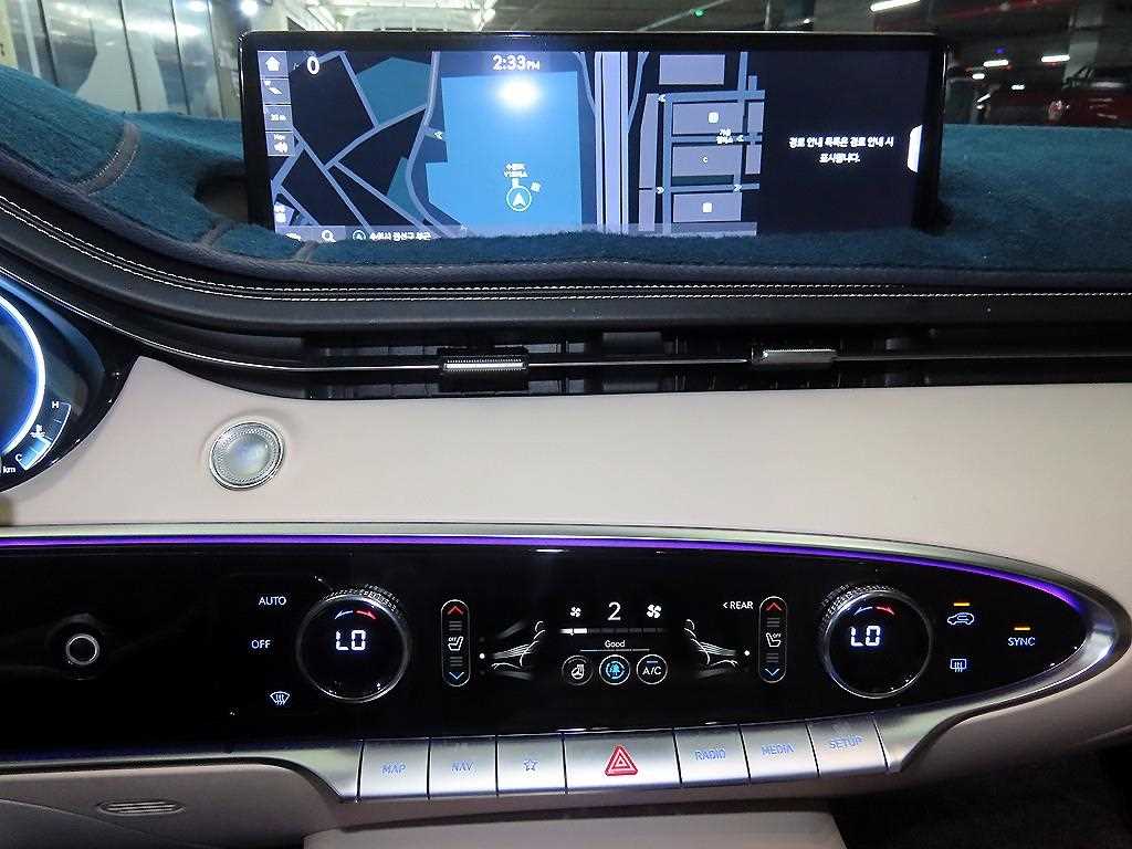 Genesis GV70 - Vista 11