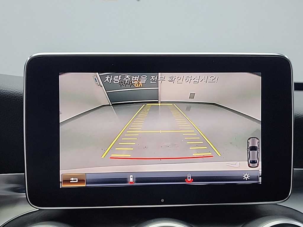 Mercedes Benz C Class 2018 Blanco - Importación desde Corea - HF Imports Iquique - Foto 16