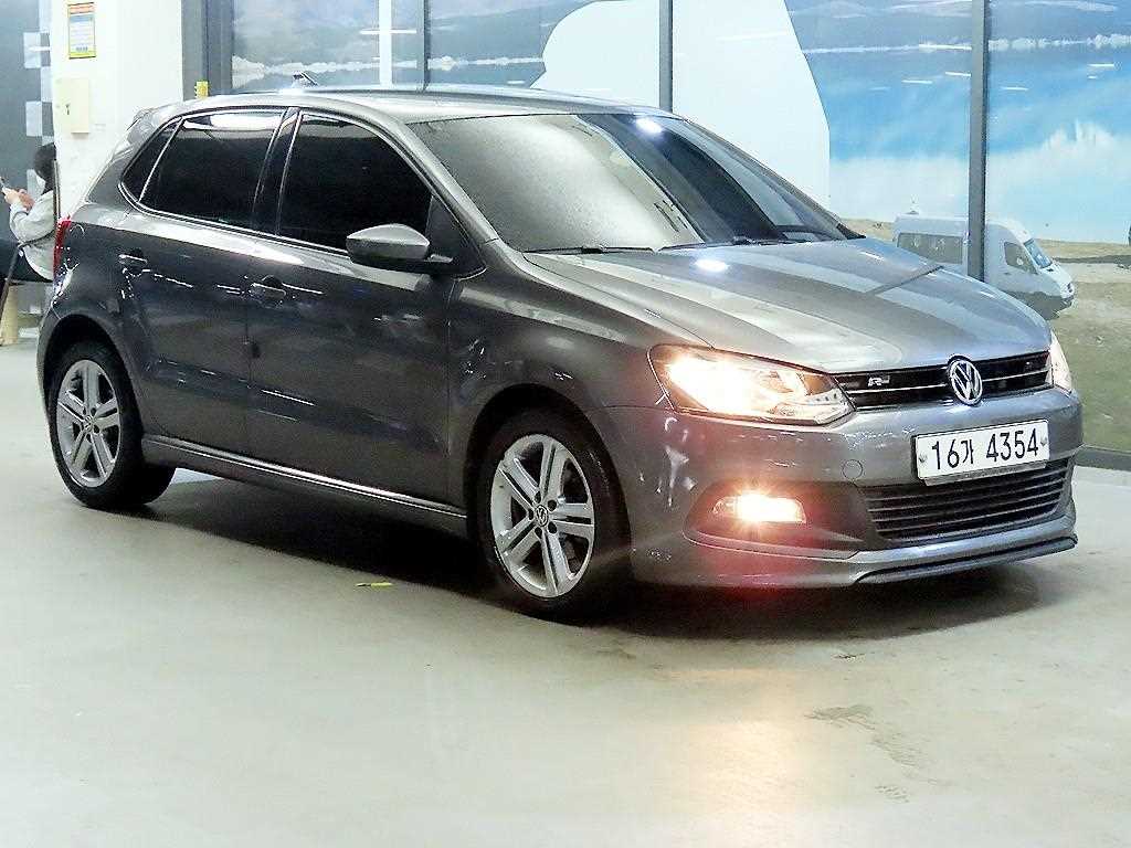 Volkswagen polo 2014 Plateado - Importación desde Corea - HF Imports Iquique - Foto 1