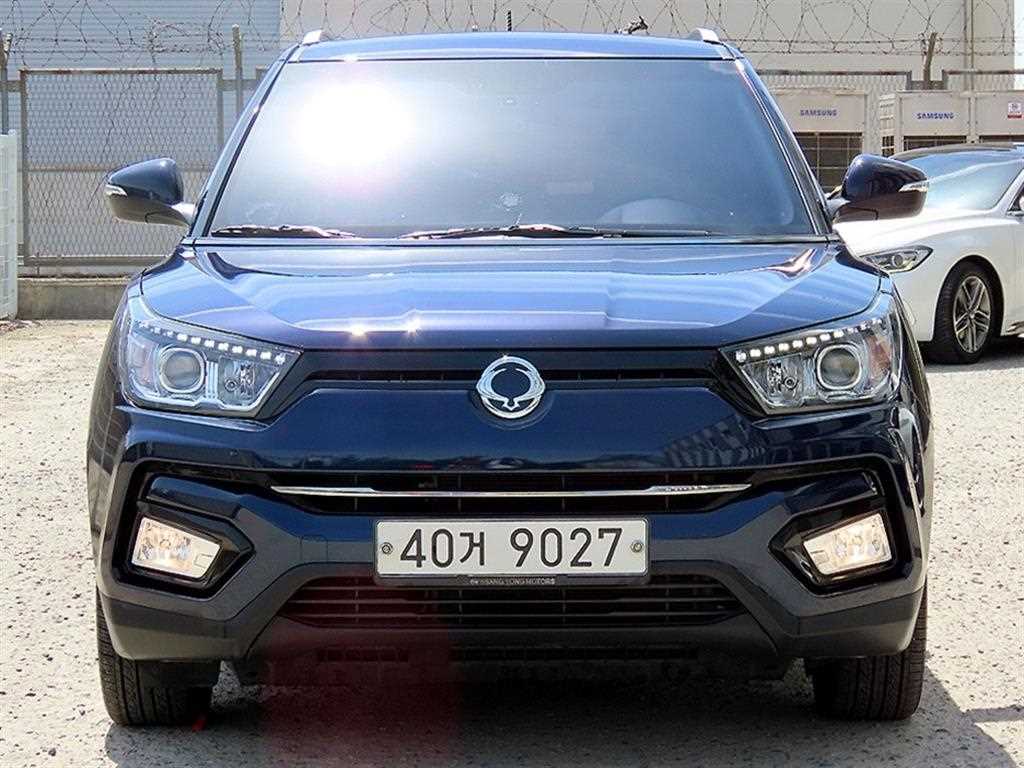 Ssangyong Tivoli - Vista 2