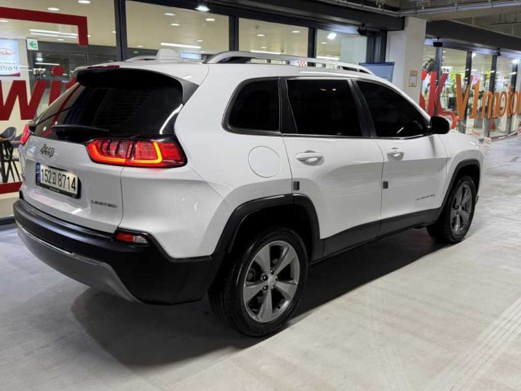 Jeep Cherokee - Vista 4