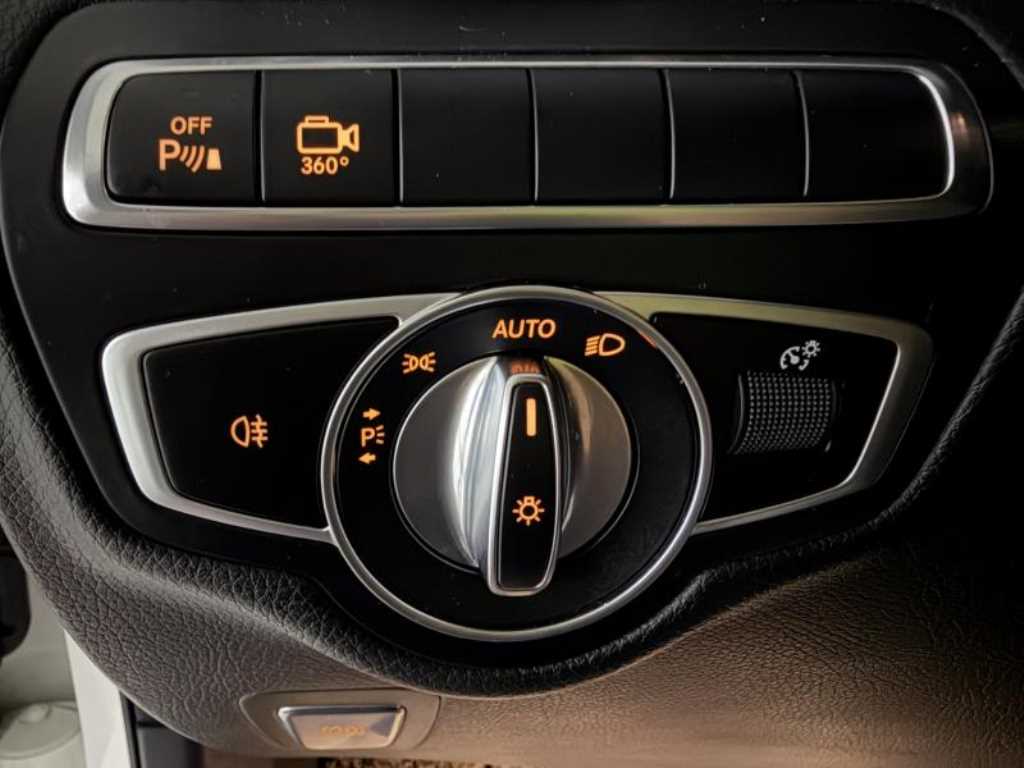 Mercedes Benz GLC Class - Vista 12