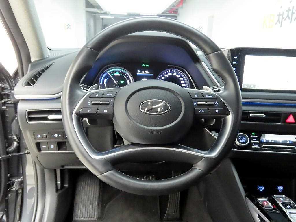 HYUNDAI Sonata - Vista 7