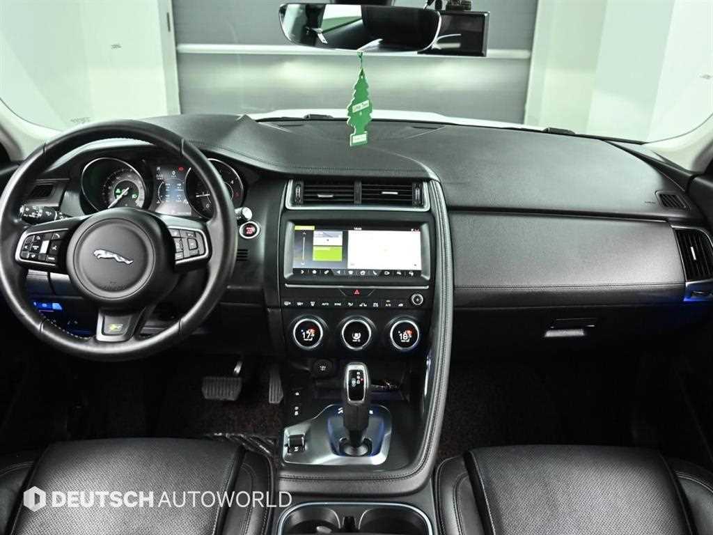 Jaguar E-PACE - Vista 7