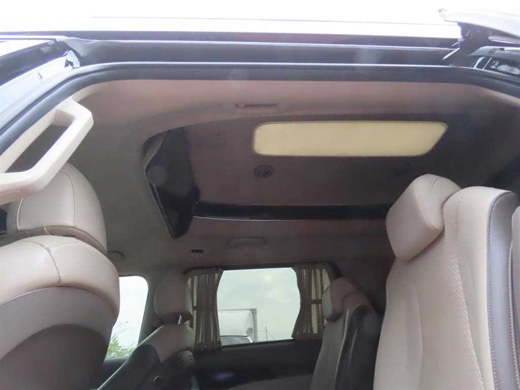 KIA Carnival - Vista 6