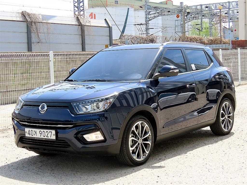 Ssangyong Tivoli 2018 Azul - Importación desde Corea - HF Imports Iquique - Foto 1