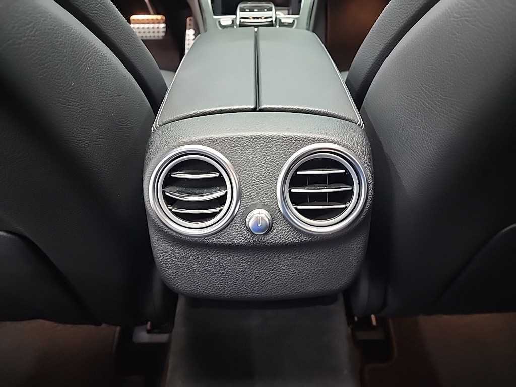 Mercedes Benz C Class 2017 Negro - Importación desde Corea - HF Imports Iquique - Foto 13