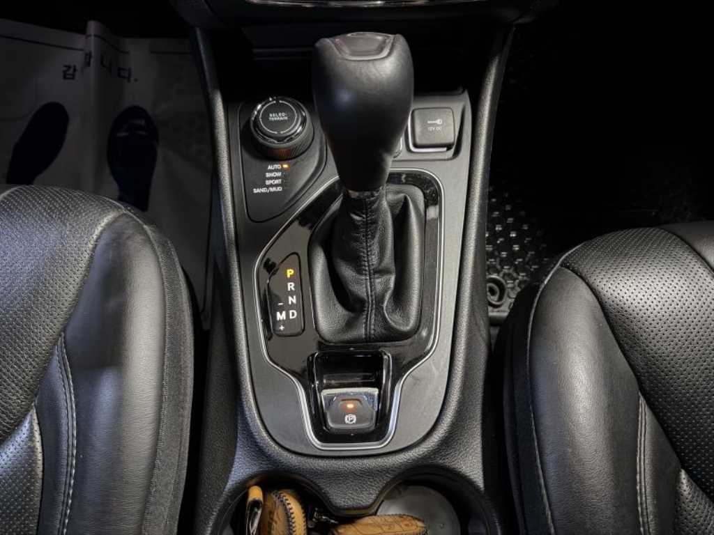 Jeep Cherokee - Vista 11