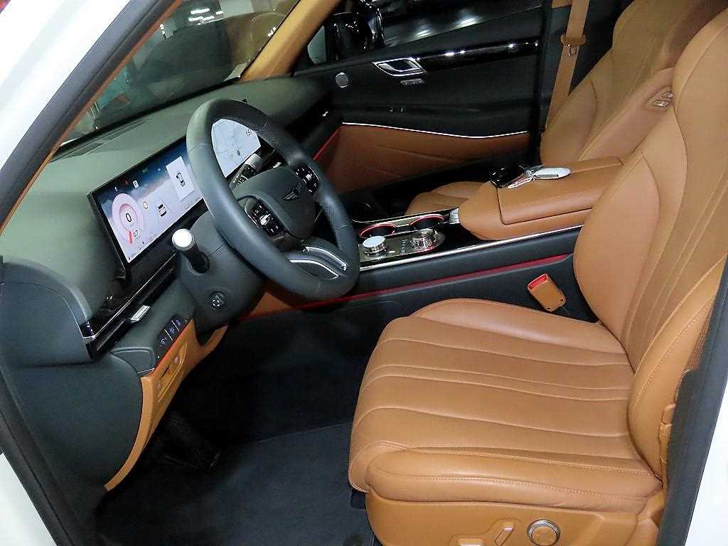 Genesis GV80 - Vista 7