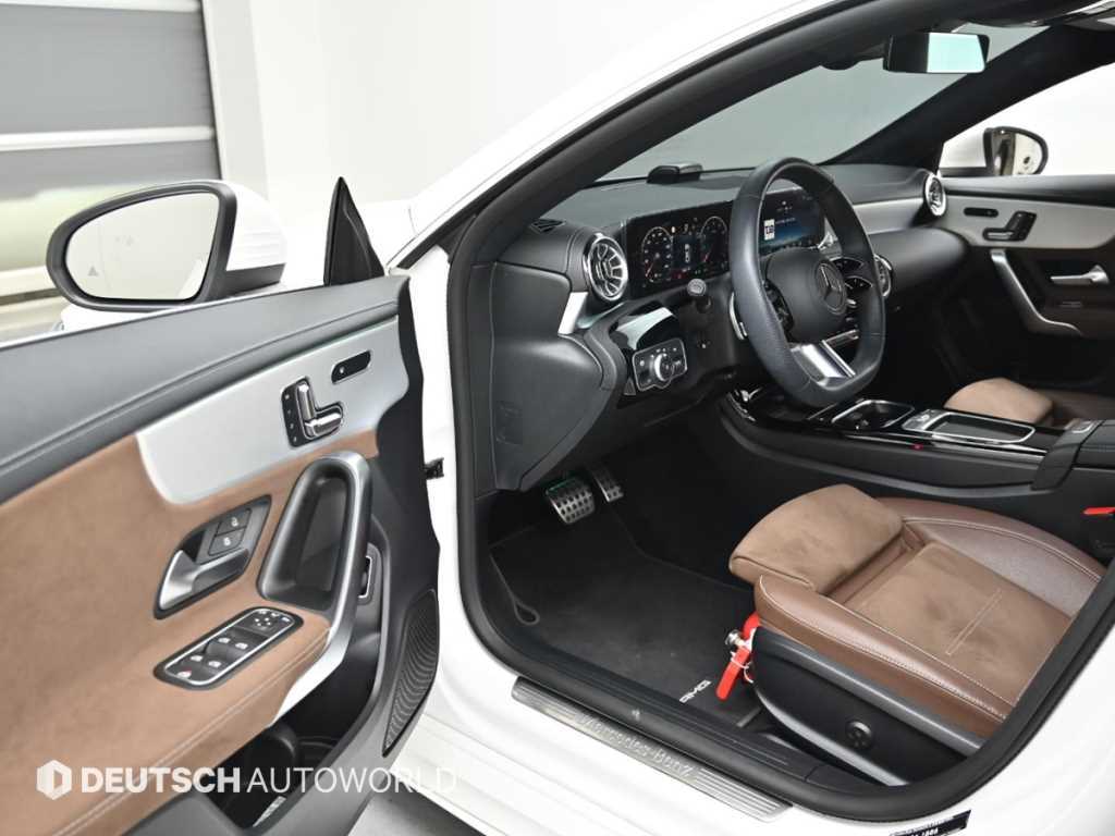 Mercedes Benz CLA Class - Vista 11