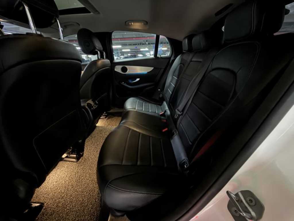 Mercedes Benz GLC Class - Vista 7