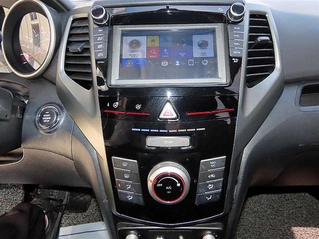 Ssangyong Tivoli 2018 Azul - Importación desde Corea - HF Imports Iquique - Foto 14