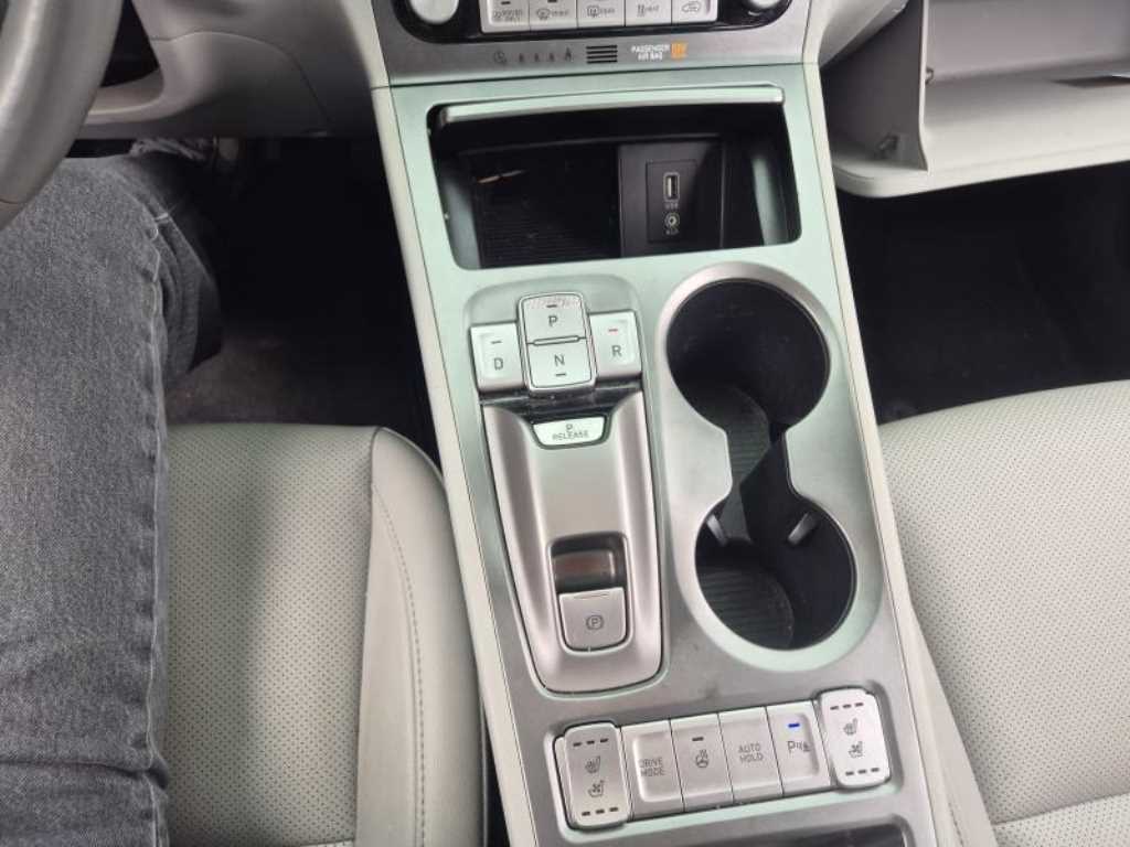 HYUNDAI Kona - Vista 5