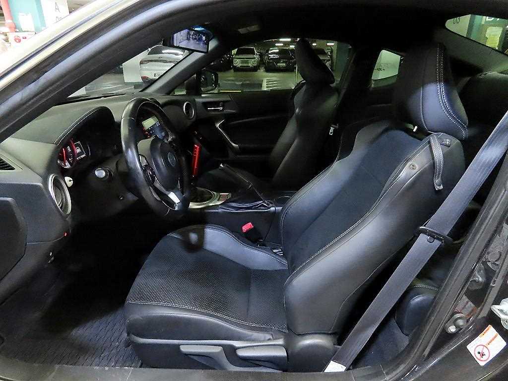 Toyota 86 - Vista 6