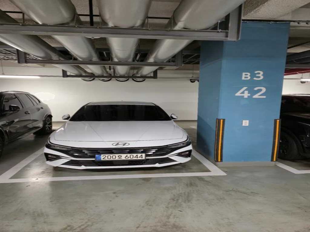 HYUNDAI Avante 2024 Blanco - Importación desde Corea - HF Imports Iquique - Foto 1