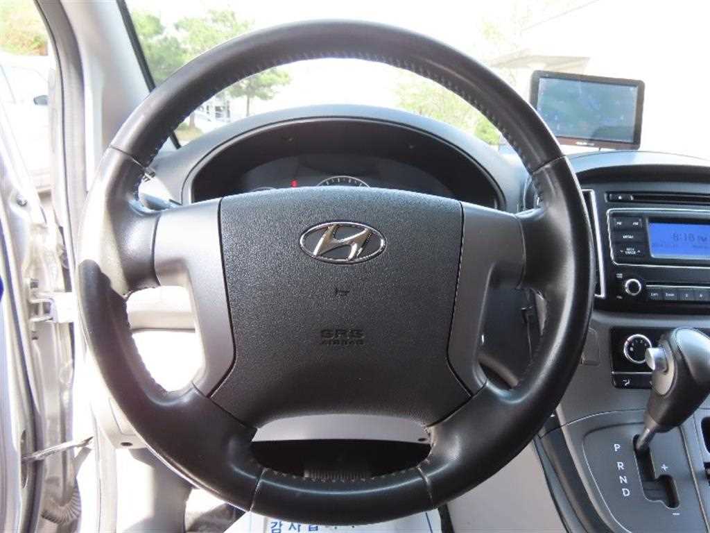 HYUNDAI Starex 2019 Gris - Importación desde Corea - HF Imports Iquique - Foto 14