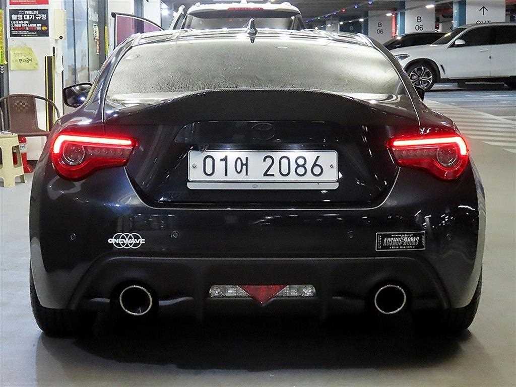 Toyota 86 - Vista 5