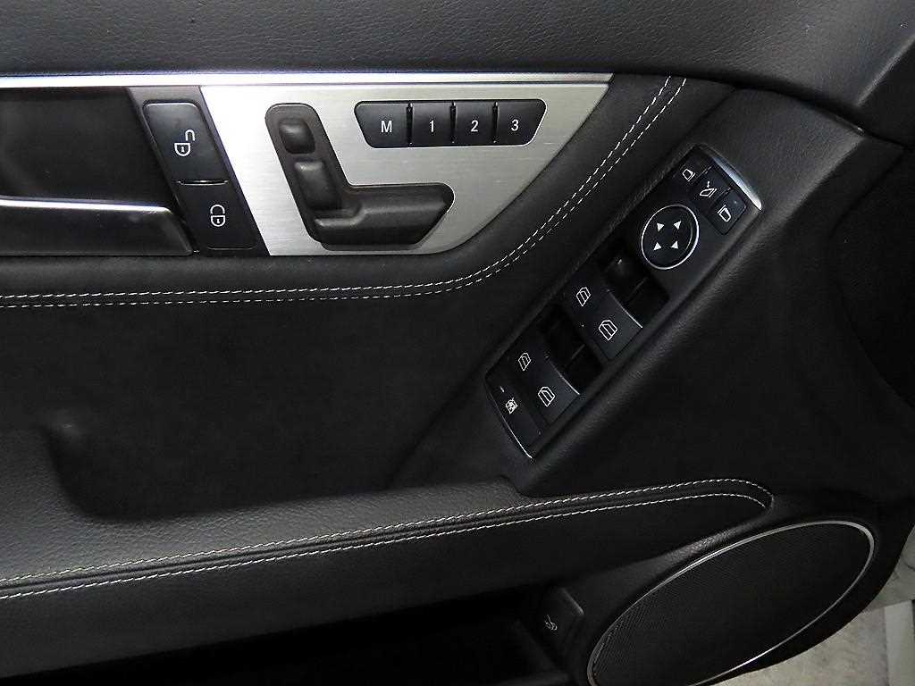 Mercedes Benz C Class 2014 Plateado - Importación desde Corea - HF Imports Iquique - Foto 14
