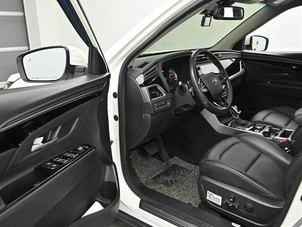 Ssangyong Korando - Vista 11