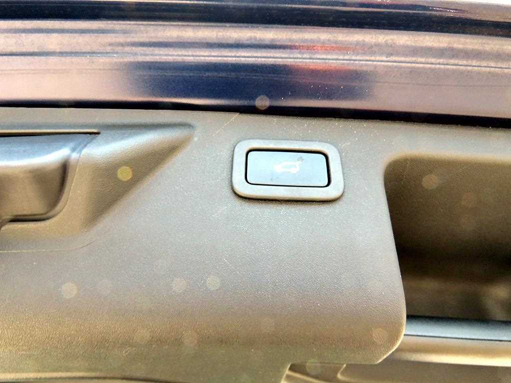 Land Rover Discovery Sports 2017 Azul - Importación desde Corea - HF Imports Iquique - Foto 16