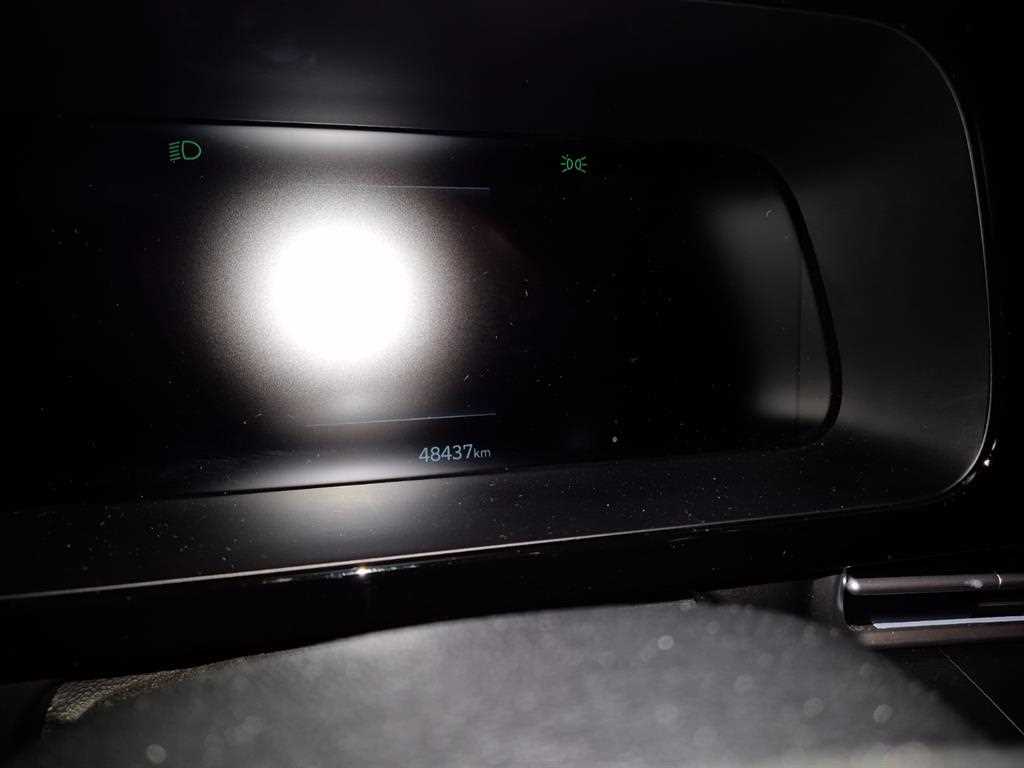 HYUNDAI Avante - Vista 4