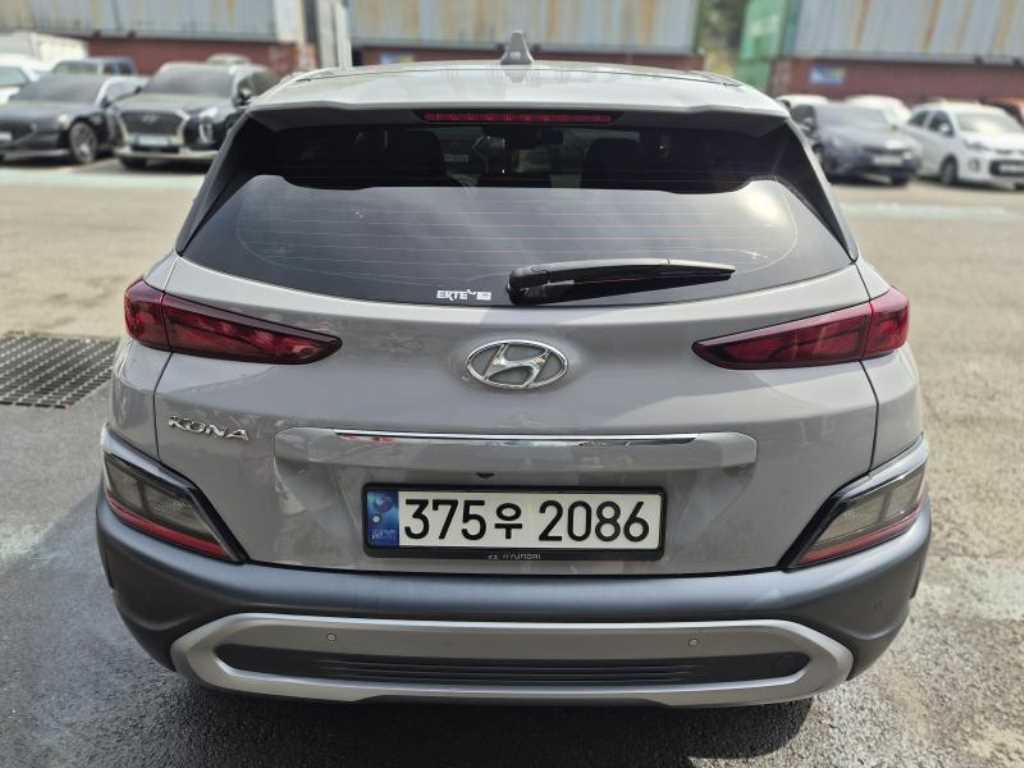 HYUNDAI Kona - Vista 4