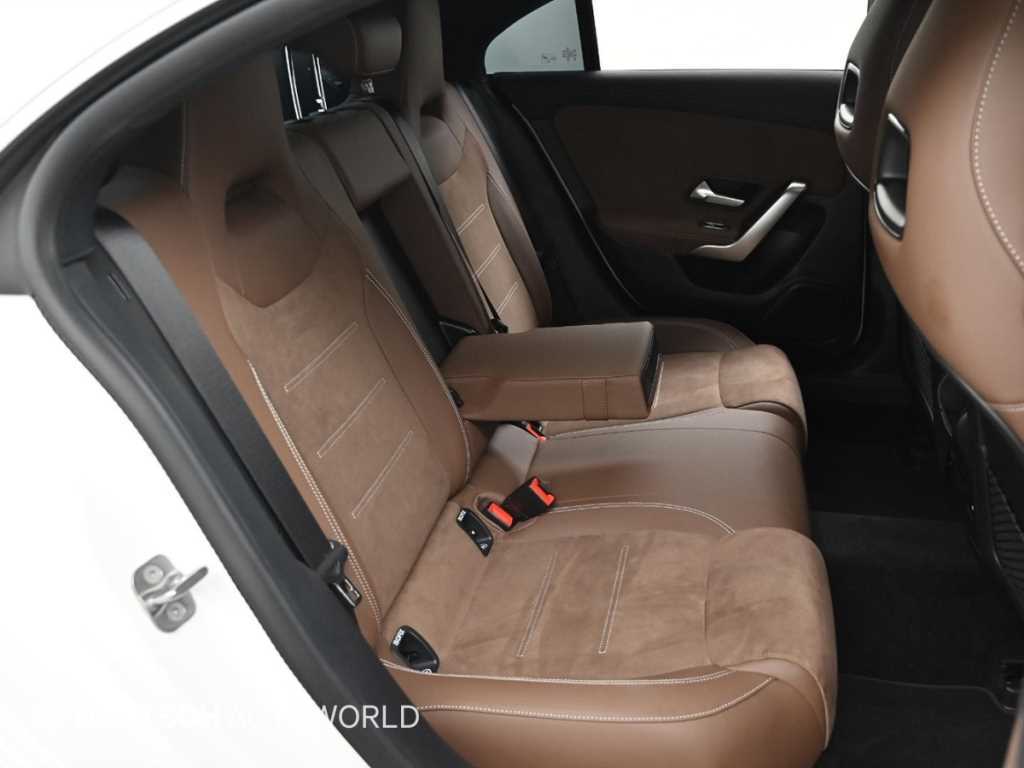 Mercedes Benz CLA Class - Vista 12