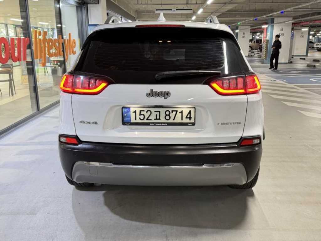 Jeep Cherokee - Vista 5