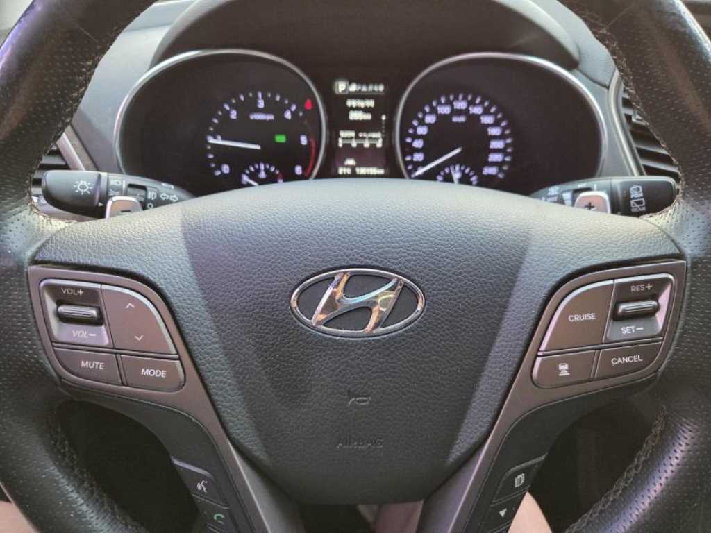 HYUNDAI Santa Fe - Vista 5