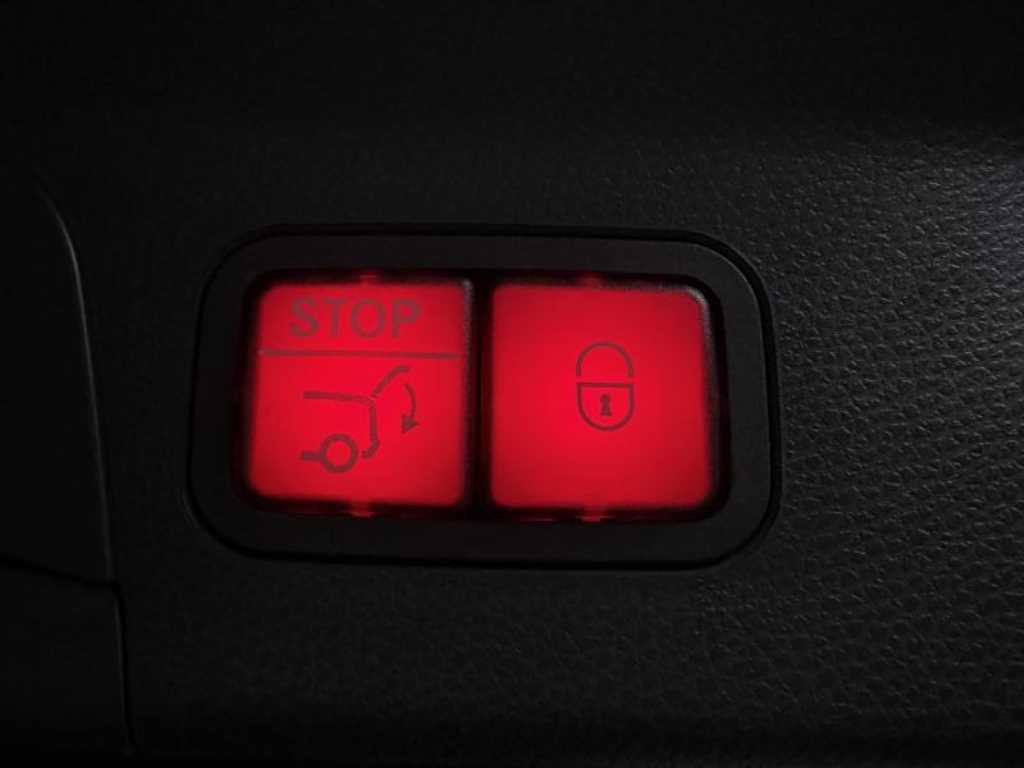 Mercedes Benz GLC Class 2018 Blanco - Importación desde Corea - HF Imports Iquique - Foto 17