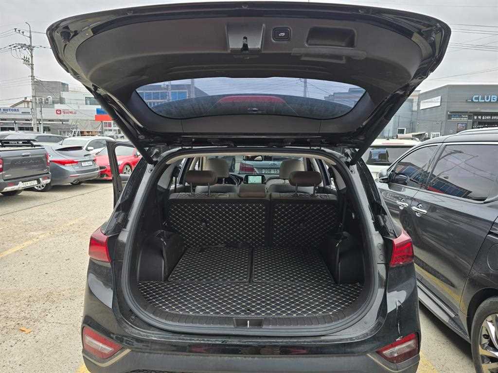 HYUNDAI Santa Fe 2019 Negro - Importación desde Corea - HF Imports Iquique - Foto 17