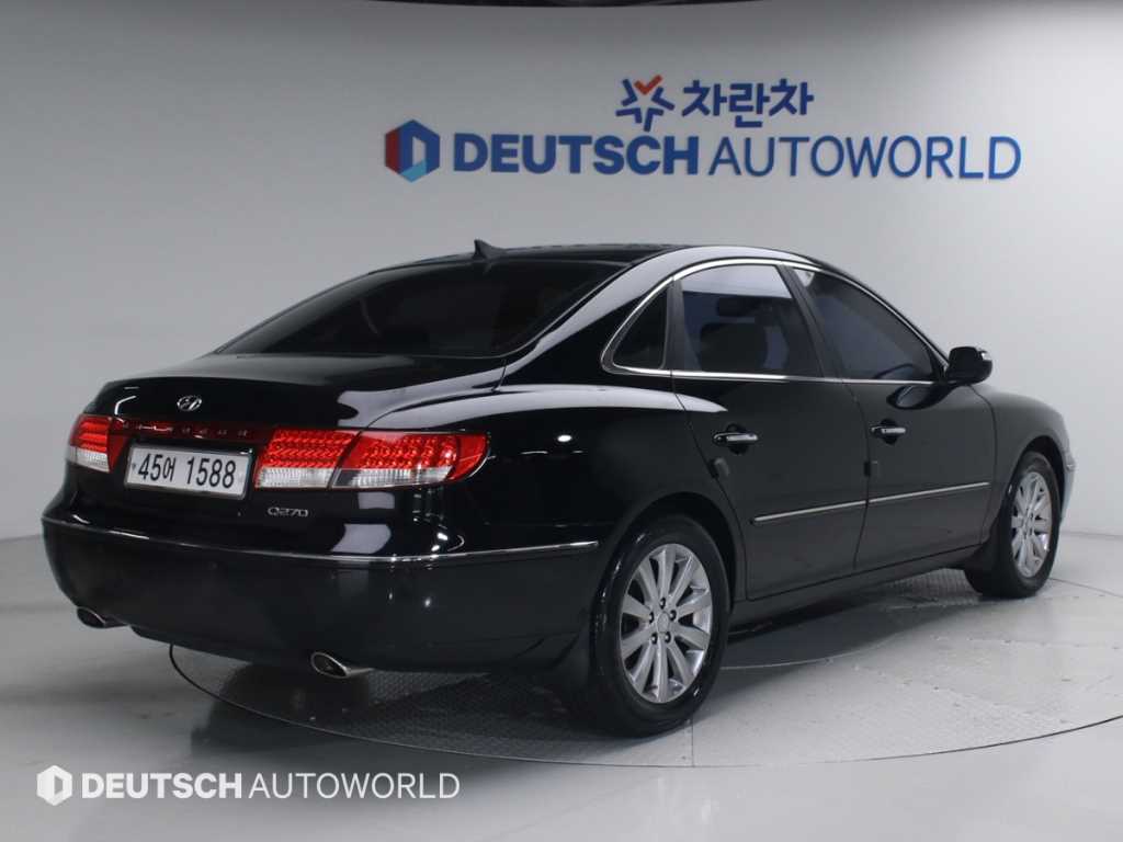 HYUNDAI Grandeur - Vista 2