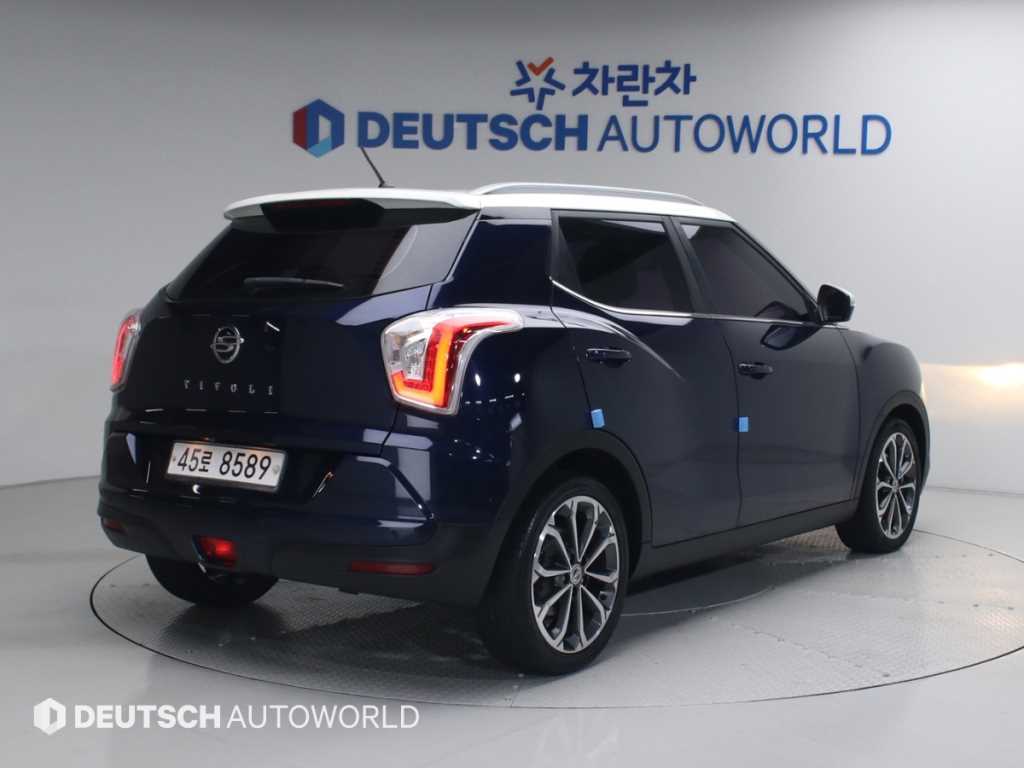 Ssangyong Tivoli - Vista 2