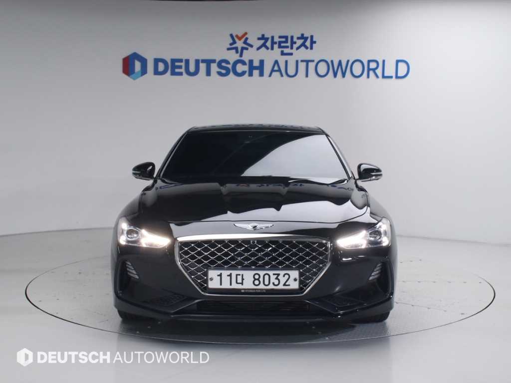 Genesis G70 - Vista 3