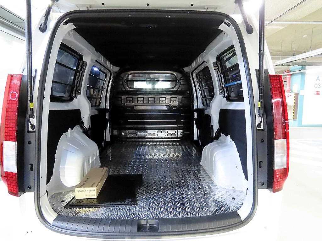 HYUNDAI Staria 2025 Blanco - Importación desde Corea - HF Imports Iquique - Foto 17